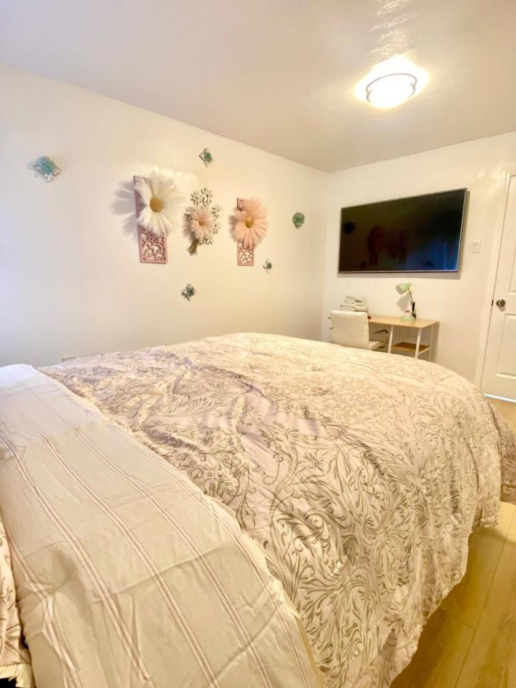 1BR Pink Cozy House near DTLA